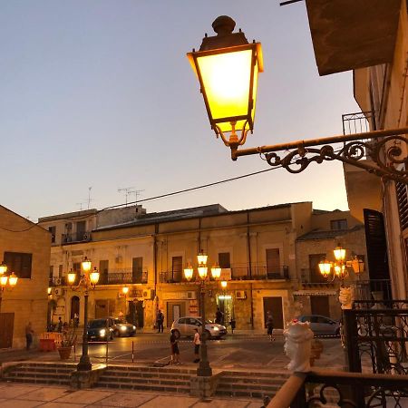 Апартаменти Cortile Umberto Racalmuto Екстер'єр фото